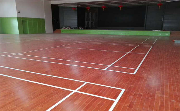 歐氏楓樺木羽毛球館木地板怎么保養？